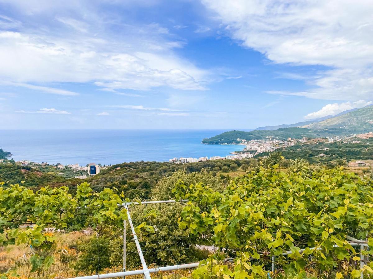 Elea Guesthouse Himare Exterior photo