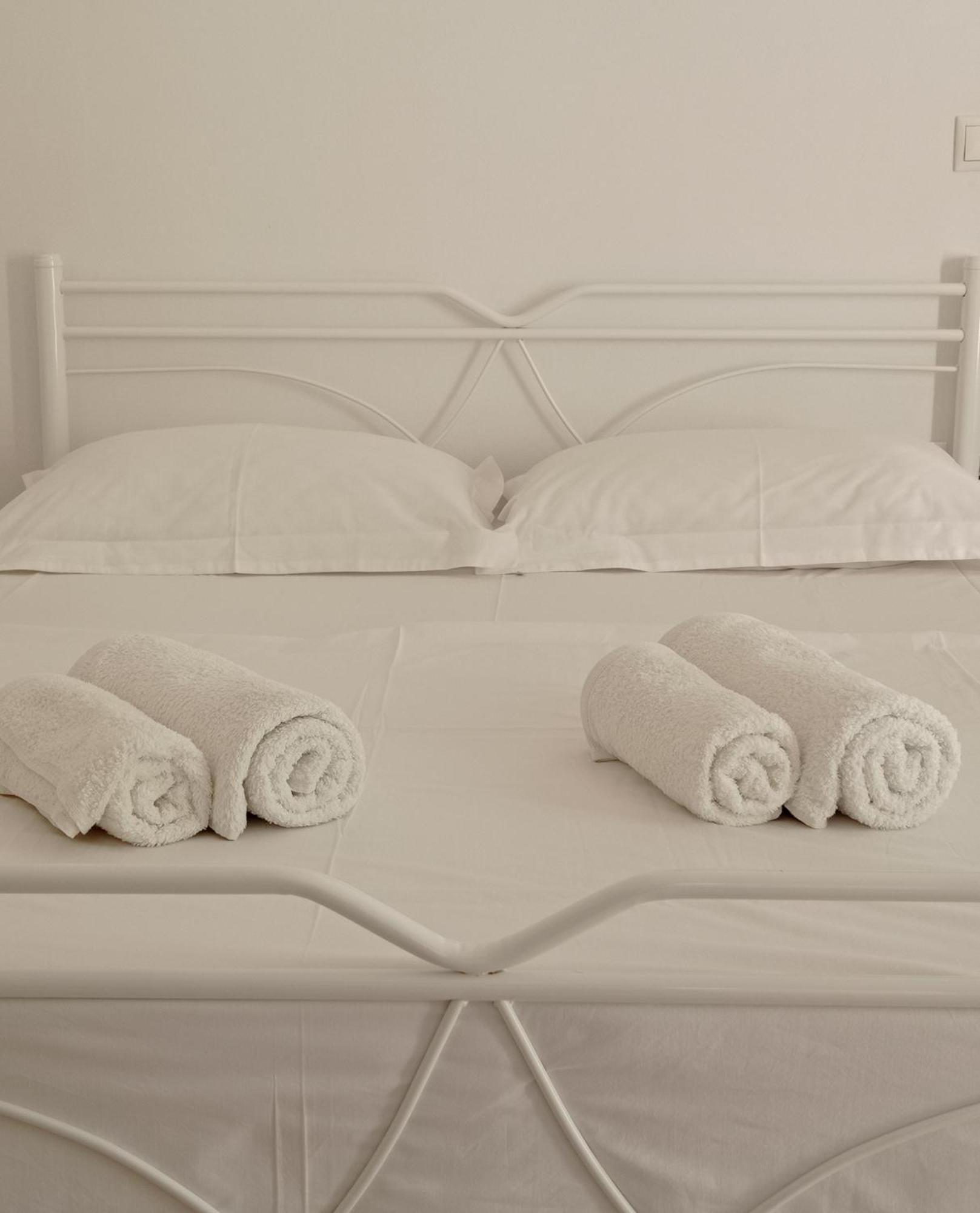 Elea Guesthouse Himare Room photo