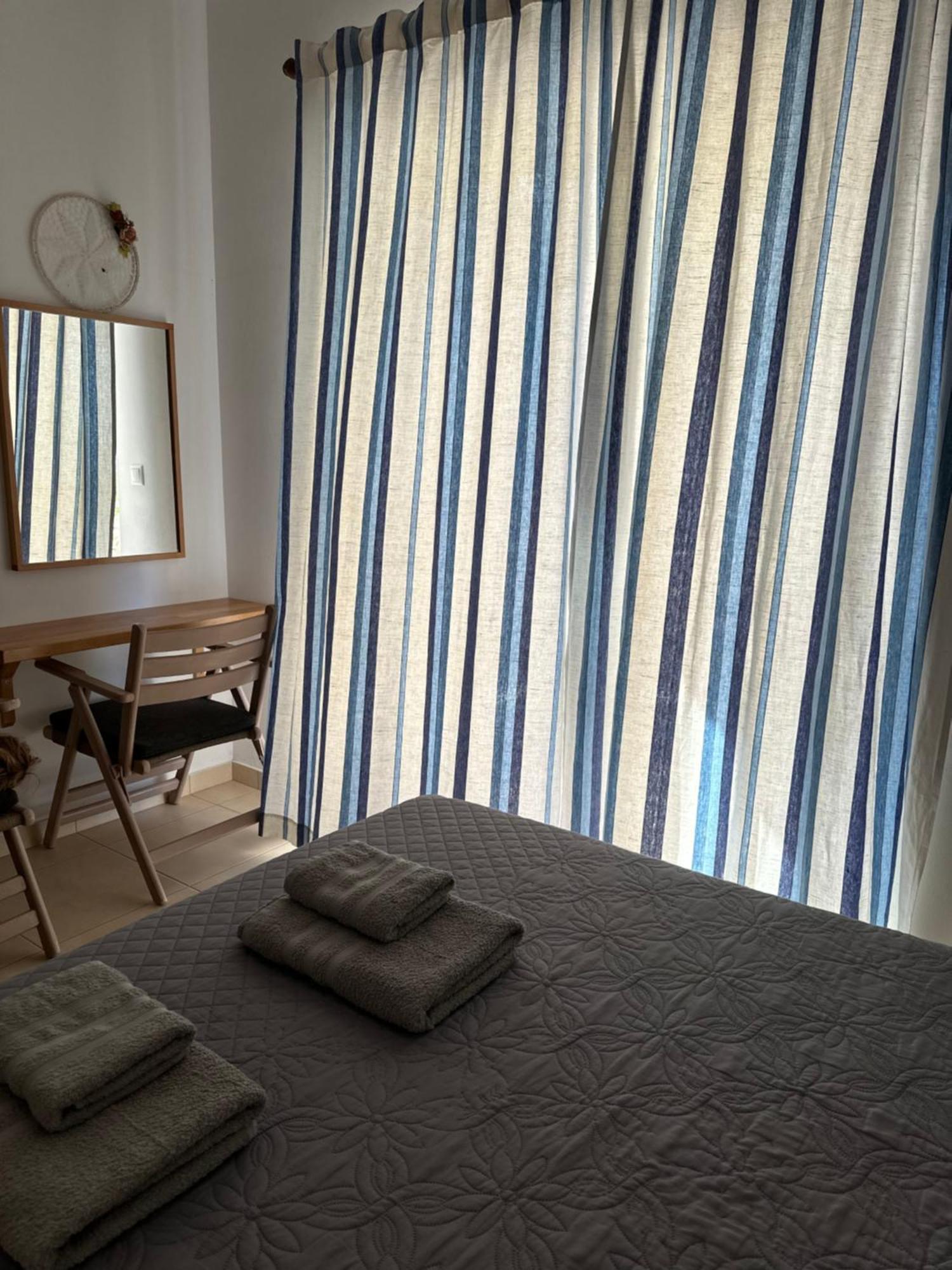 Elea Guesthouse Himare Exterior photo